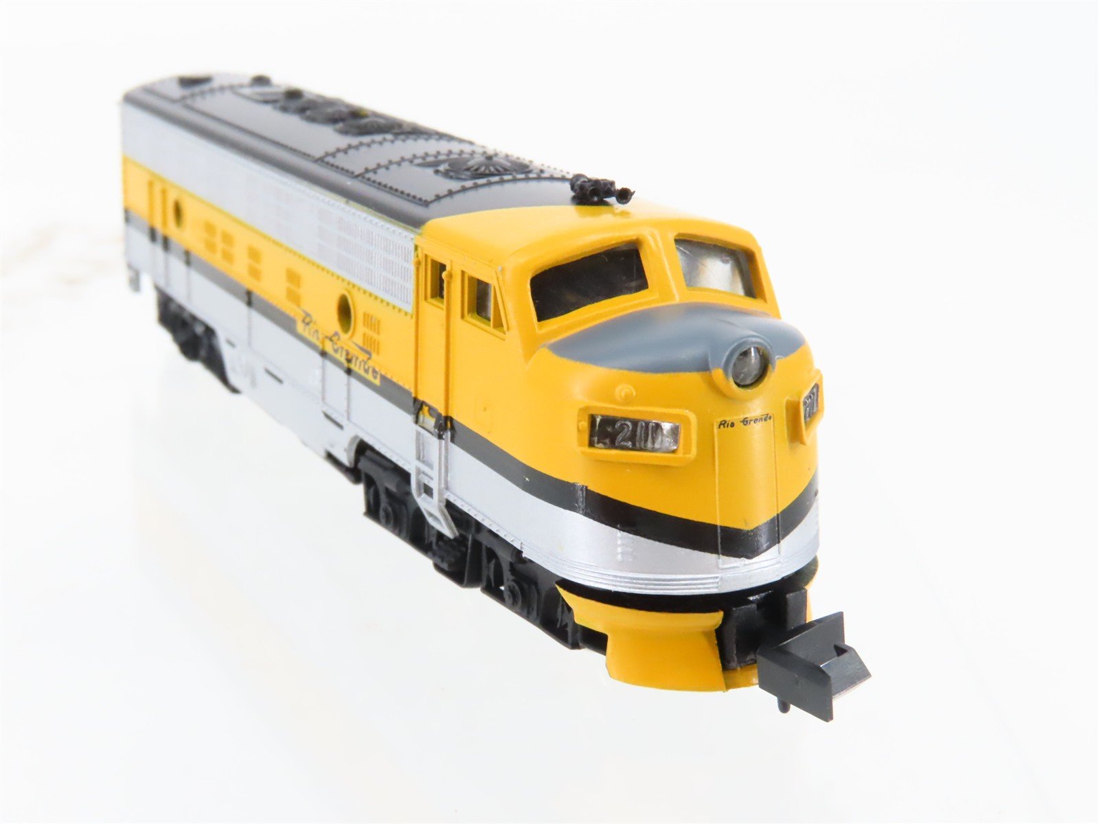 N Walthers/Arnold 125-502 D&RGW California Zephyr F7A/B Diesel Passenger Set