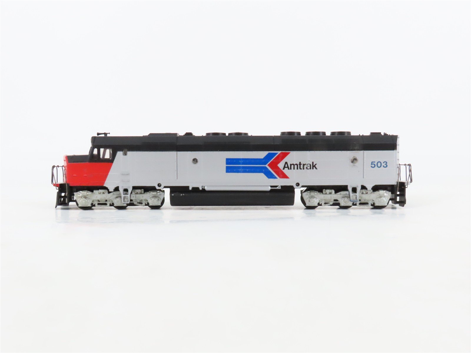 HO Scale Athearn AMTK Amtrak Phase I EMD FP45 Diesel #503 - Unpowered
