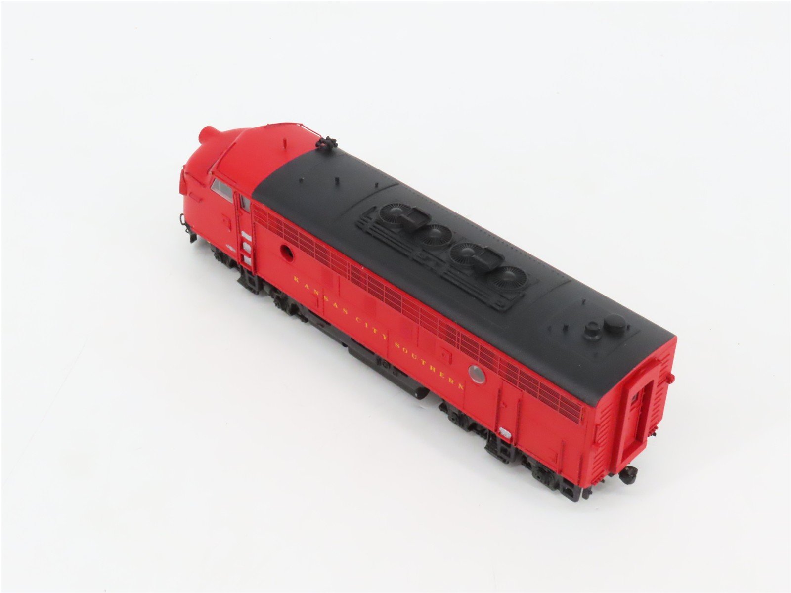 HO Scale Athearn KCS Kansas City Southern F7A Diesel #32 - Unpowered - Custom