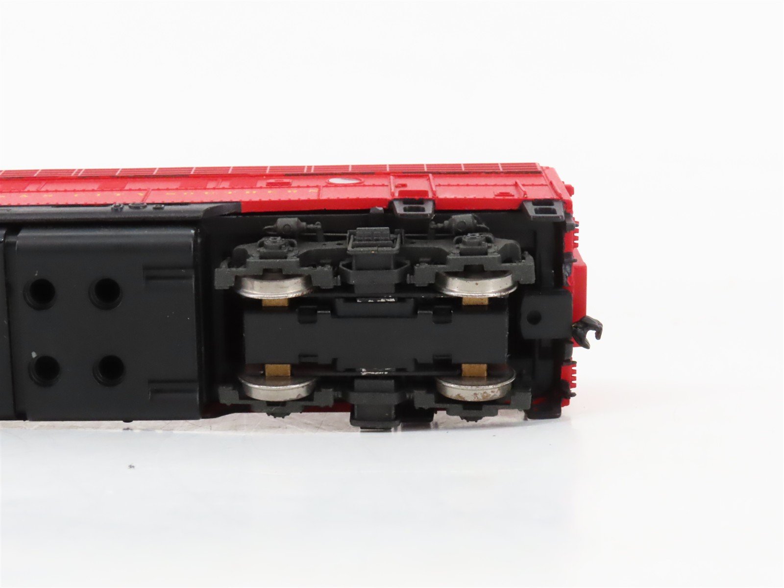 HO Scale Athearn KCS Kansas City Southern F7A Diesel #32 - Unpowered - Custom