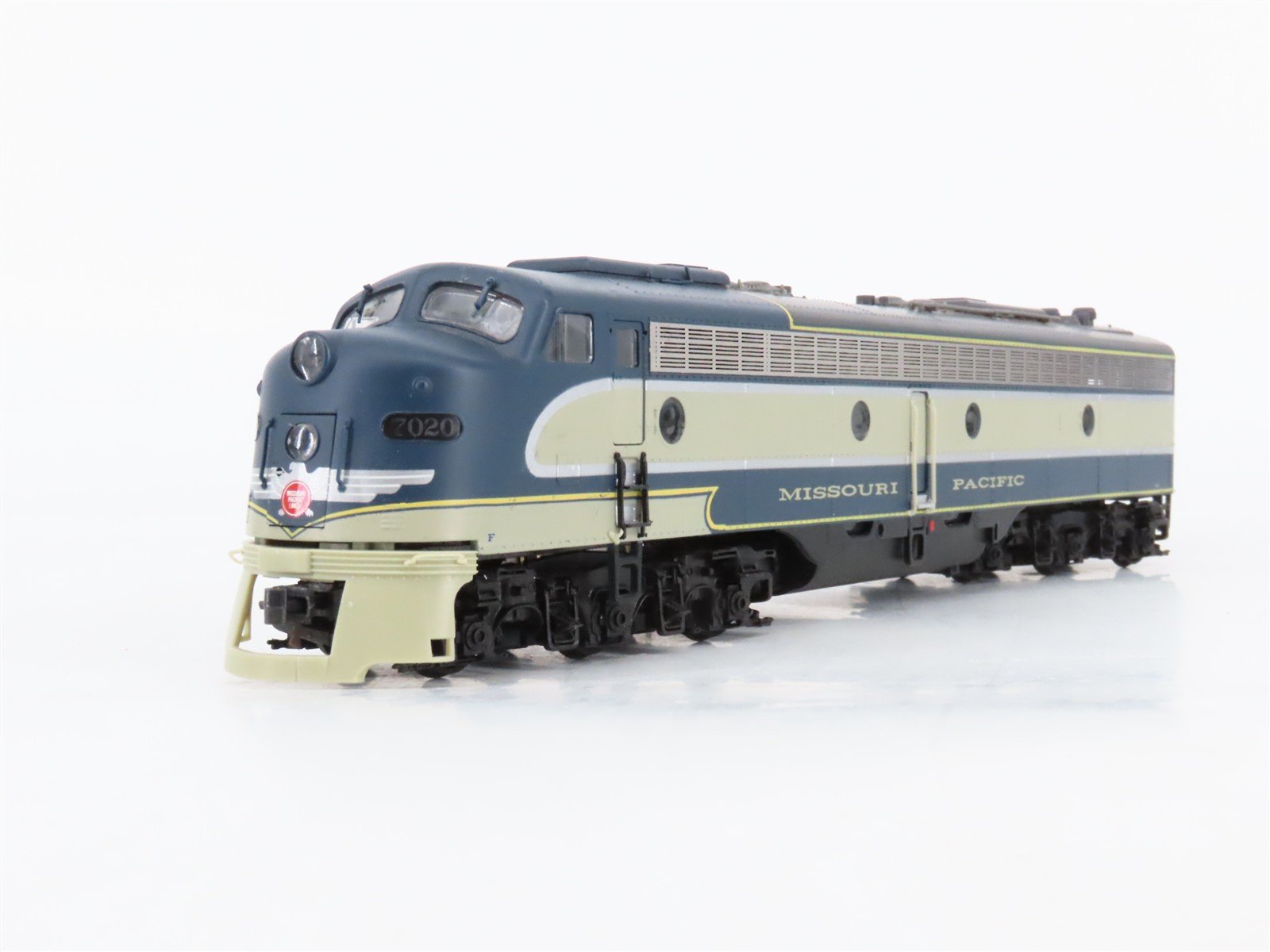 HO Scale Proto 2000 MP Missouri Pacific EMD E8A Diesel Locomotive #7020