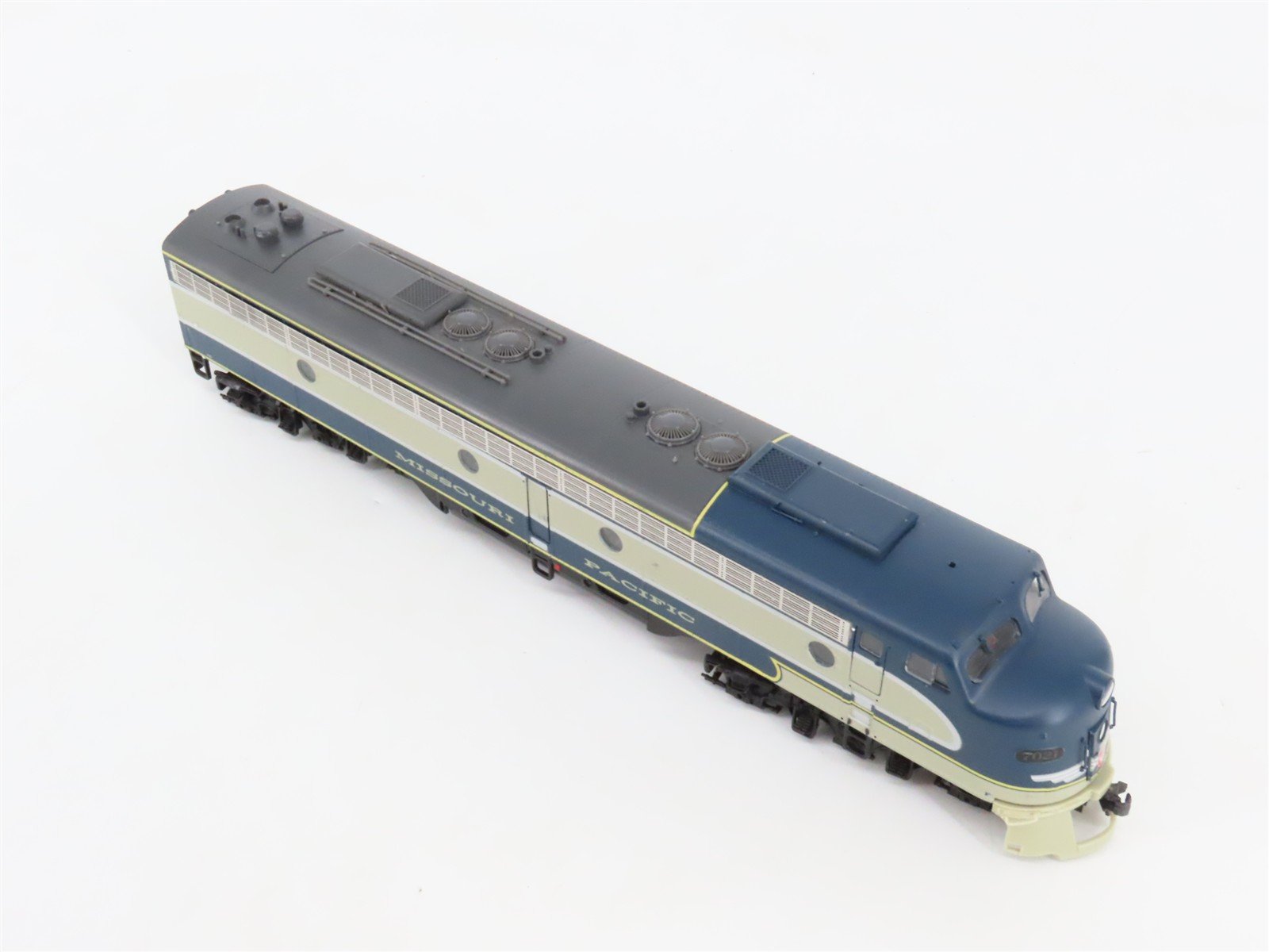 HO Scale Proto 2000 MP Missouri Pacific EMD E8A Diesel Locomotive #7021