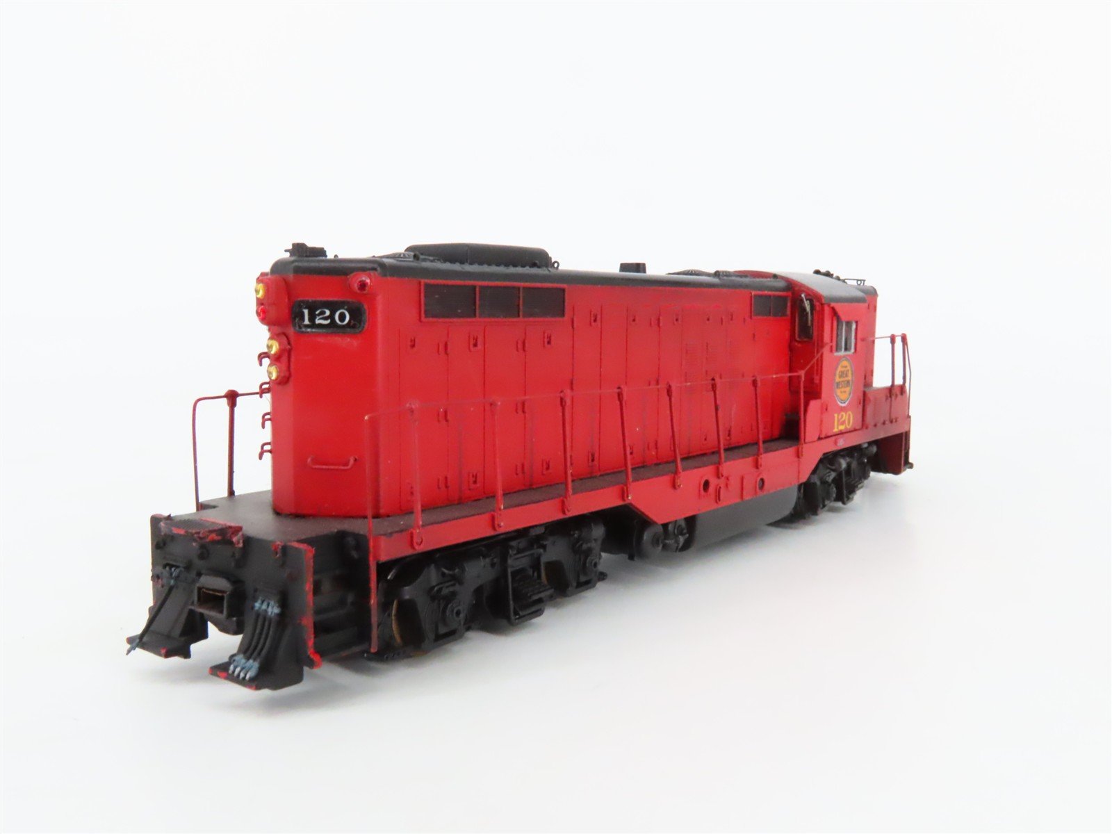 HO Scale Athearn CGW Chicago Great Western EMD GP9 Diesel #120 - Custom