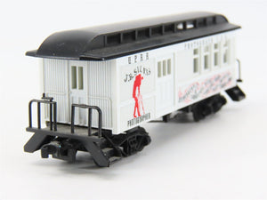 N Scale Roundhouse 8499 UPRR J.B. Silvas Photo Overton Passenger Car
