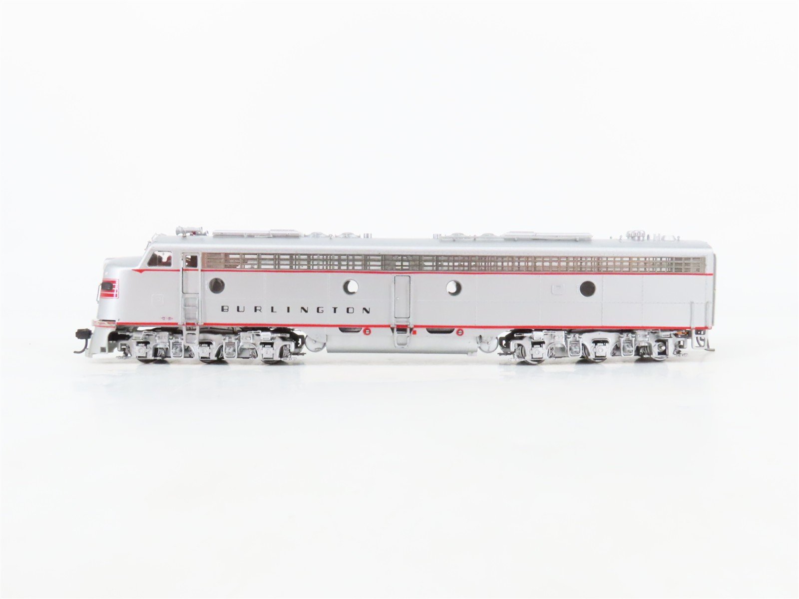 HO Scale Proto 2000 CB&Q Burlington Route EMD E8A Diesel #9948B - Unpowered