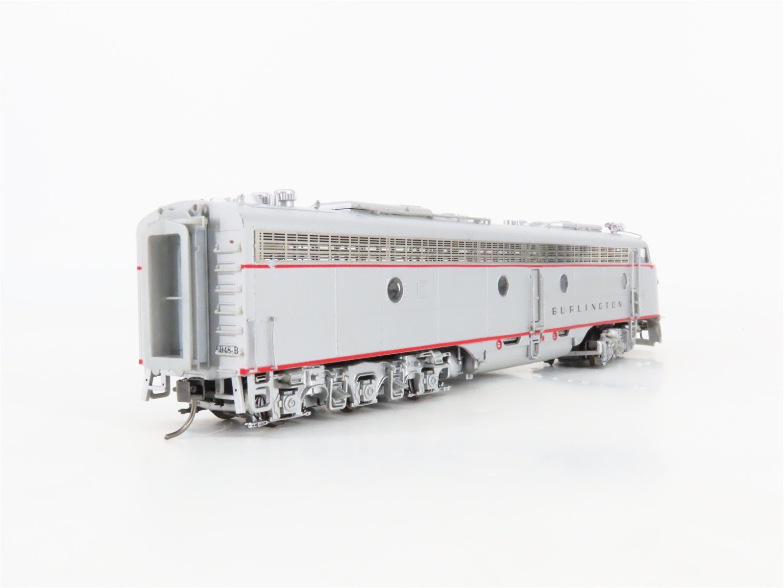 HO Scale Proto 2000 CB&Q Burlington Route EMD E8A Diesel #9948B - Unpowered