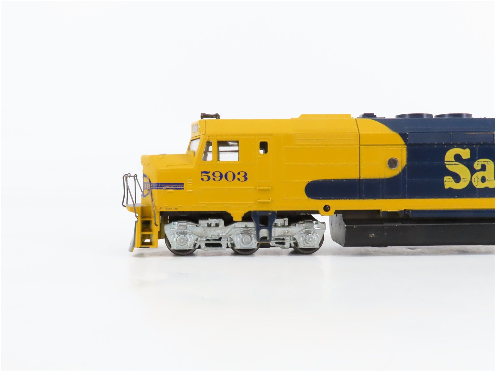 HO Scale Athearn ATSF Santa Fe EMD F45 Diesel Locomotive #5903