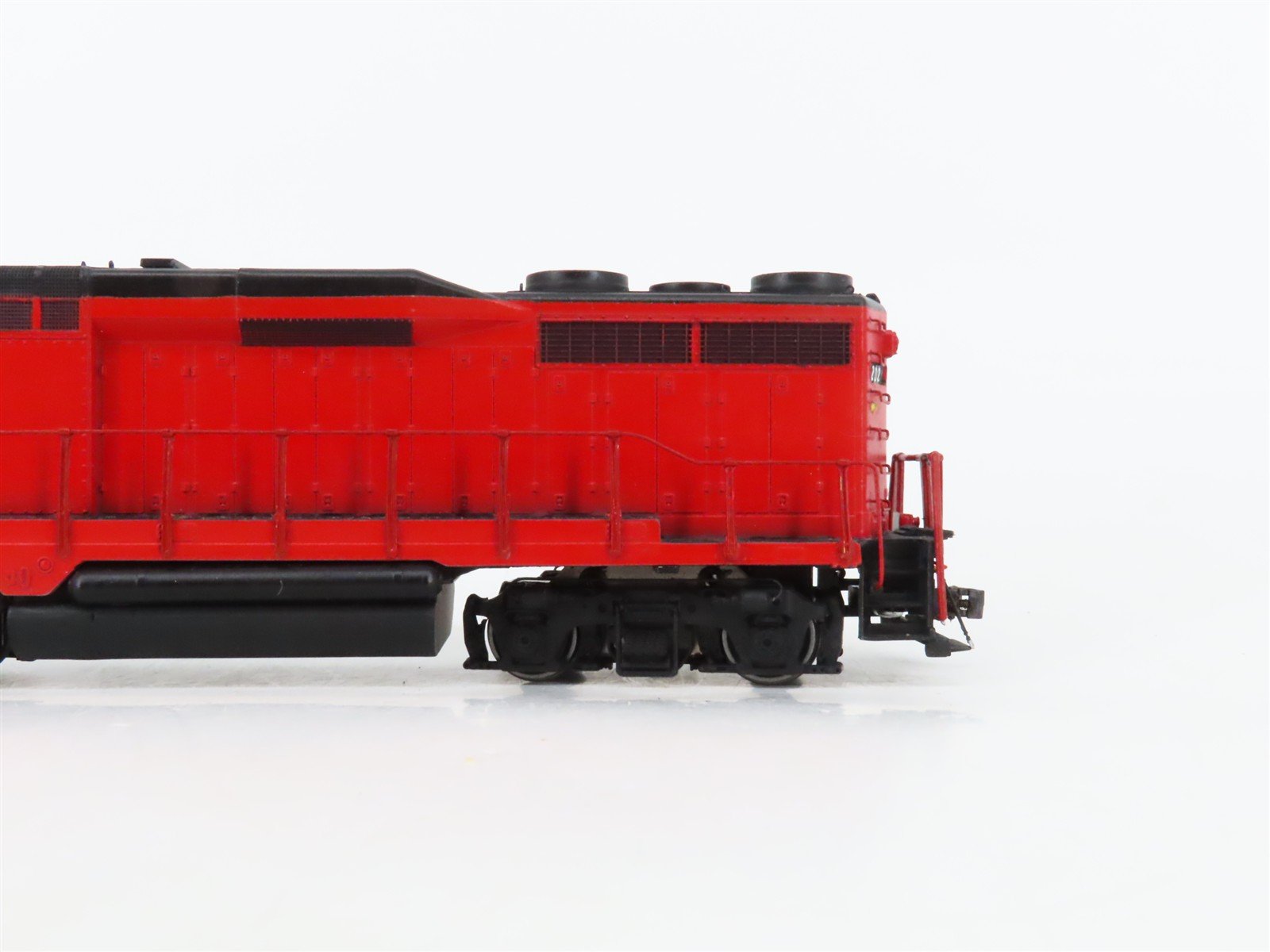 HO Scale Athearn CGW Chicago Great Western GP30 Diesel #206 - Unpowered - Custom