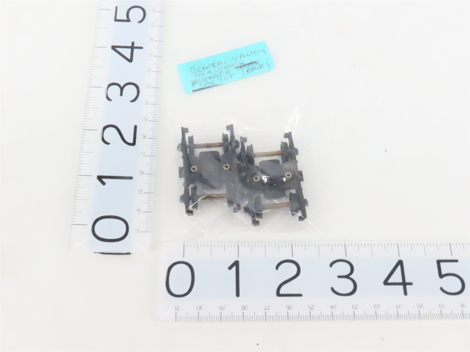 HO Central Valley Black & Gray Metal Passenger Trucks w/ Metal Wheels - 6 Pairs