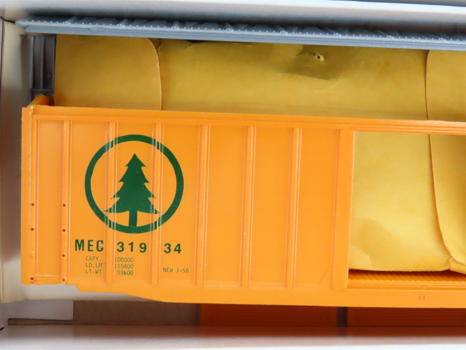 LOT of 10 HO Scale McKean Kit #909 MEC 