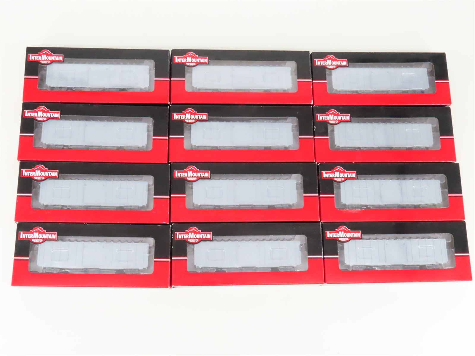 LOT of 12 HO Scale InterMountain Kit #42500 Undecorated 5277 Cubic Foot Box Car