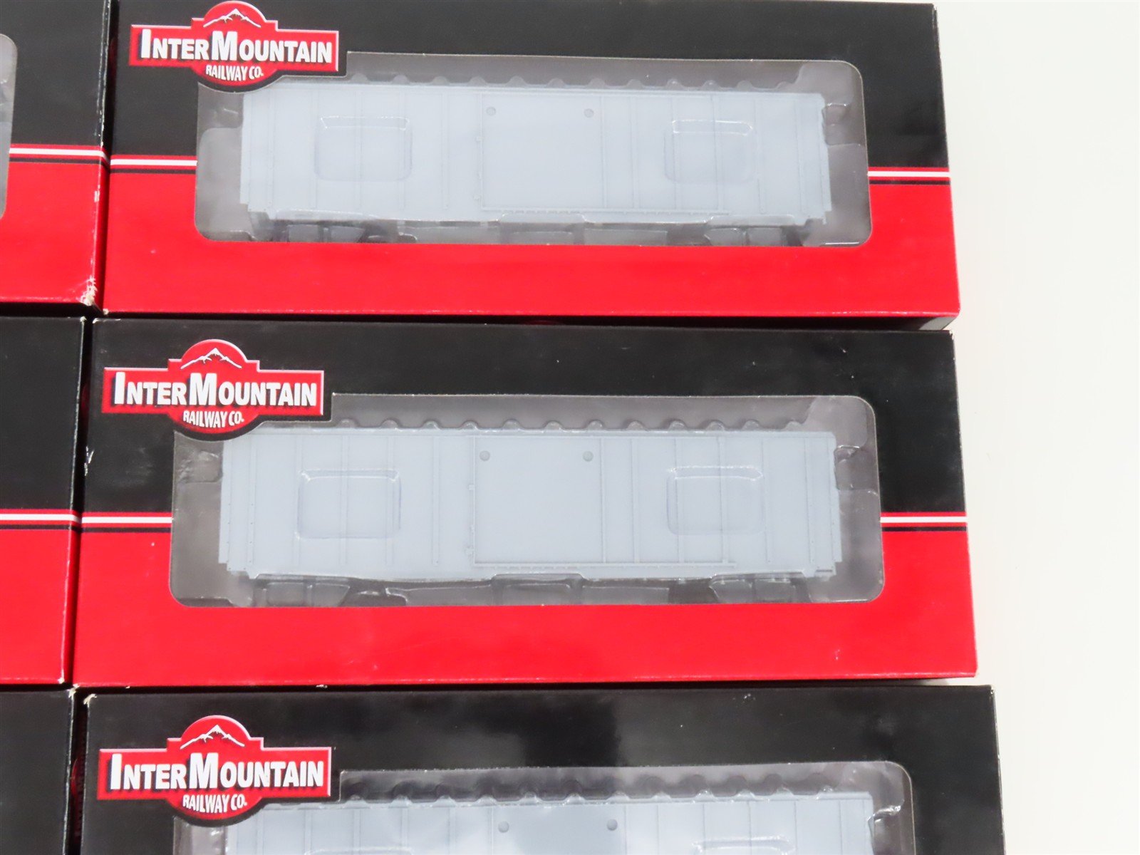 LOT of 12 HO Scale InterMountain Kit #42500 Undecorated 5277 Cubic Foot Box Car