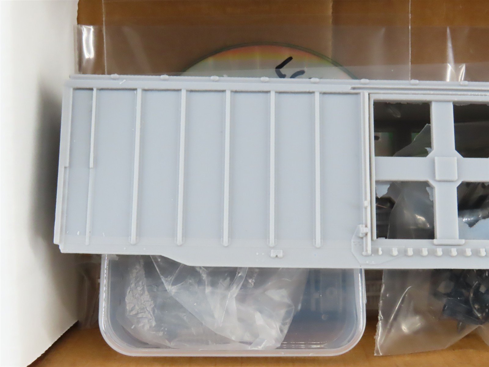 HO Smokey Mountain Model Works Kit #87-B5 NS Undecorated 5277 12-Post Box Car