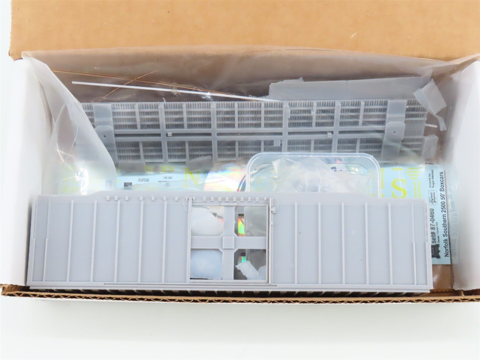 HO Smokey Mountain Model Works Kit #87-B5 NS Undecorated 5277 12-Post Box Car