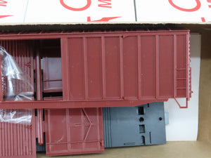 LOT of 6 HO Accurail Kit #5600 Undecorated Brownish Red 50' Ext. Post Box Car