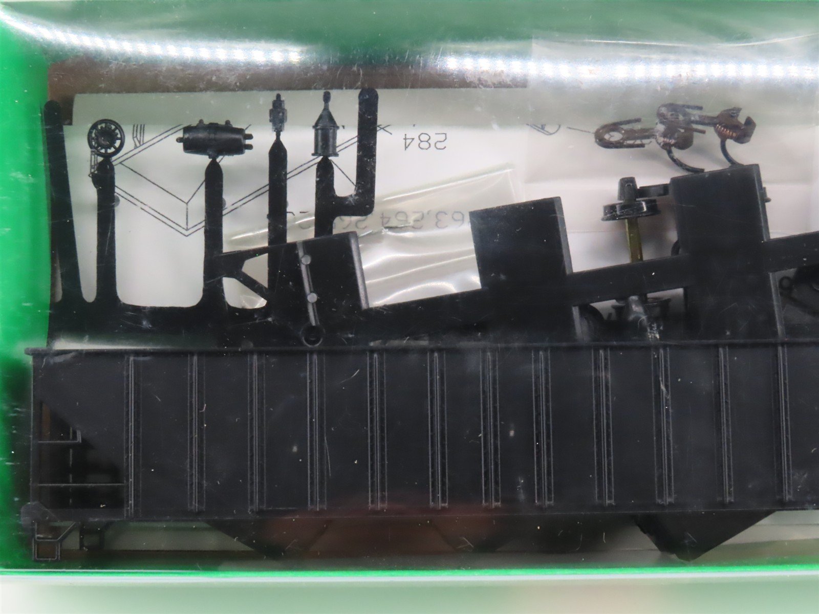 LOT of 3 HO Bowser Kit #10950 Undecorated 70-Ton 12-Panel 3-Bay Hopper - SEALED