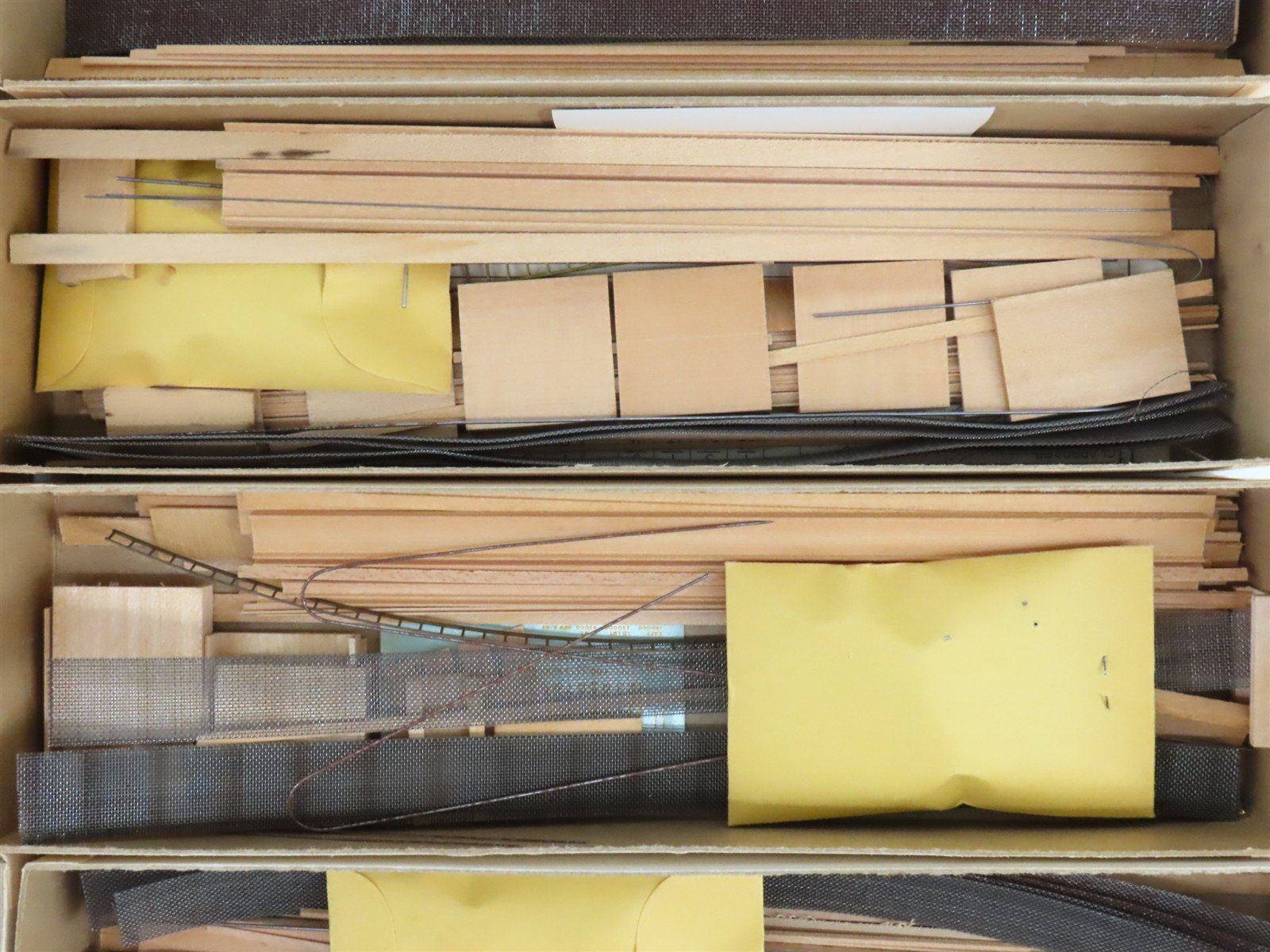 LOT of 10 HO Scale Ambroid Wood Kit #5 Undecorated 70' Pulpwood Flat Car