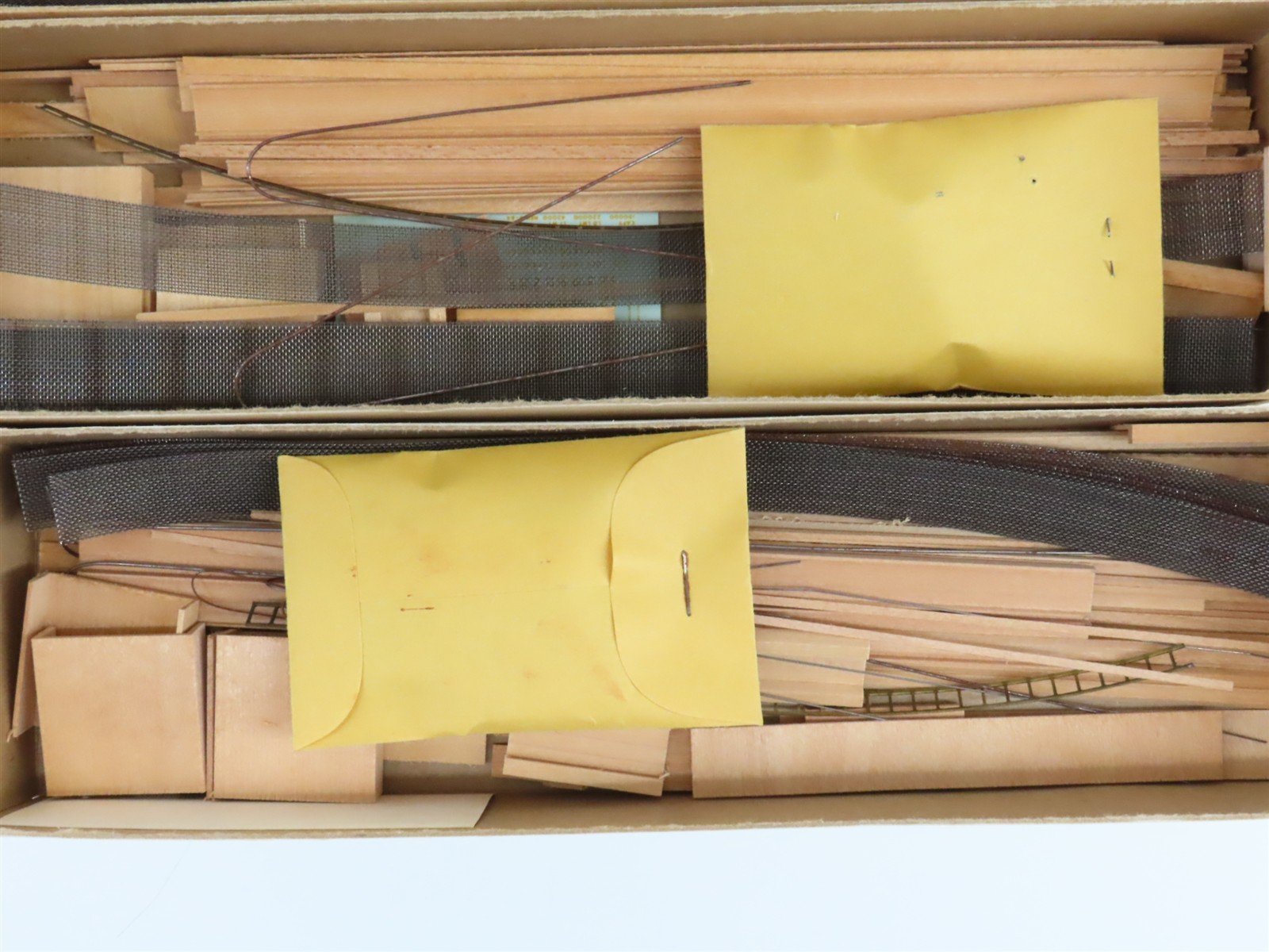 LOT of 10 HO Scale Ambroid Wood Kit #5 Undecorated 70' Pulpwood Flat Car
