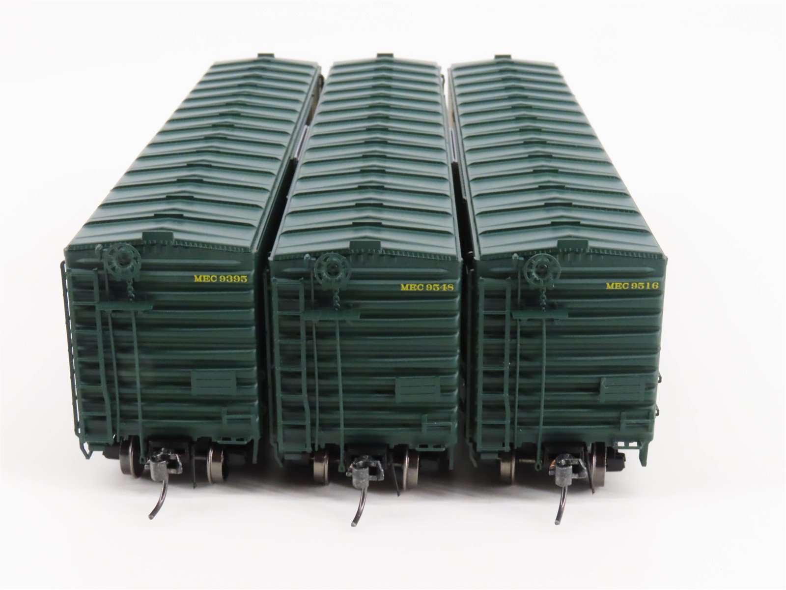 LOT of 6 HO Scale Intermountain MEC Maine Central Pine Tree 50' PS-1 Boxcars