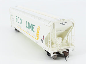 LOT of 2 HO Scale Athearn Genesis SOO Line 3-Bay Covered Hoppers