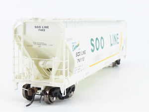 LOT of 2 HO Scale Athearn Genesis SOO Line 3-Bay Covered Hoppers