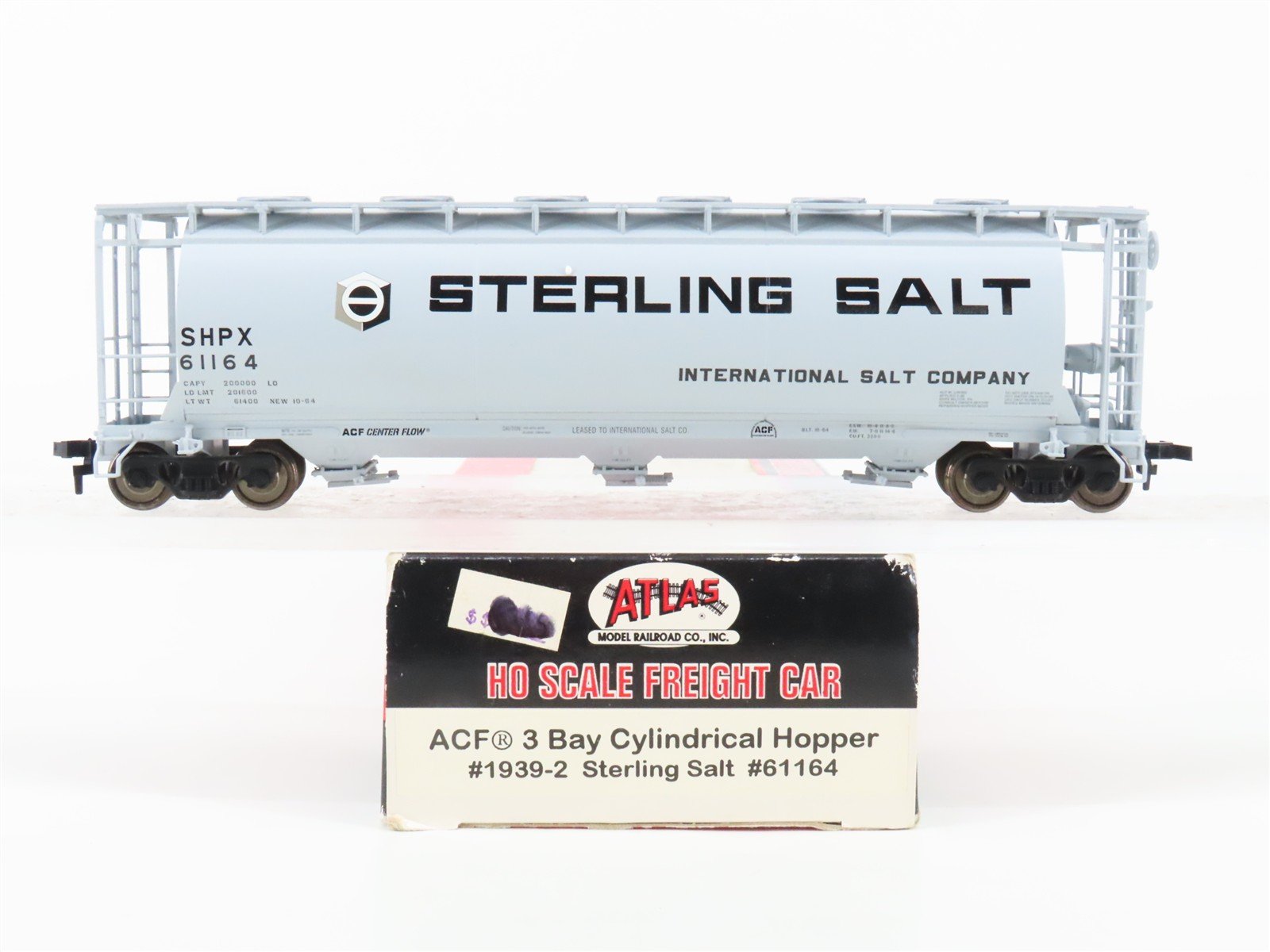 HO Scale Atlas 1939-2 SHPX Sterling Salt 3-Bay Cylindrical Hopper #61164