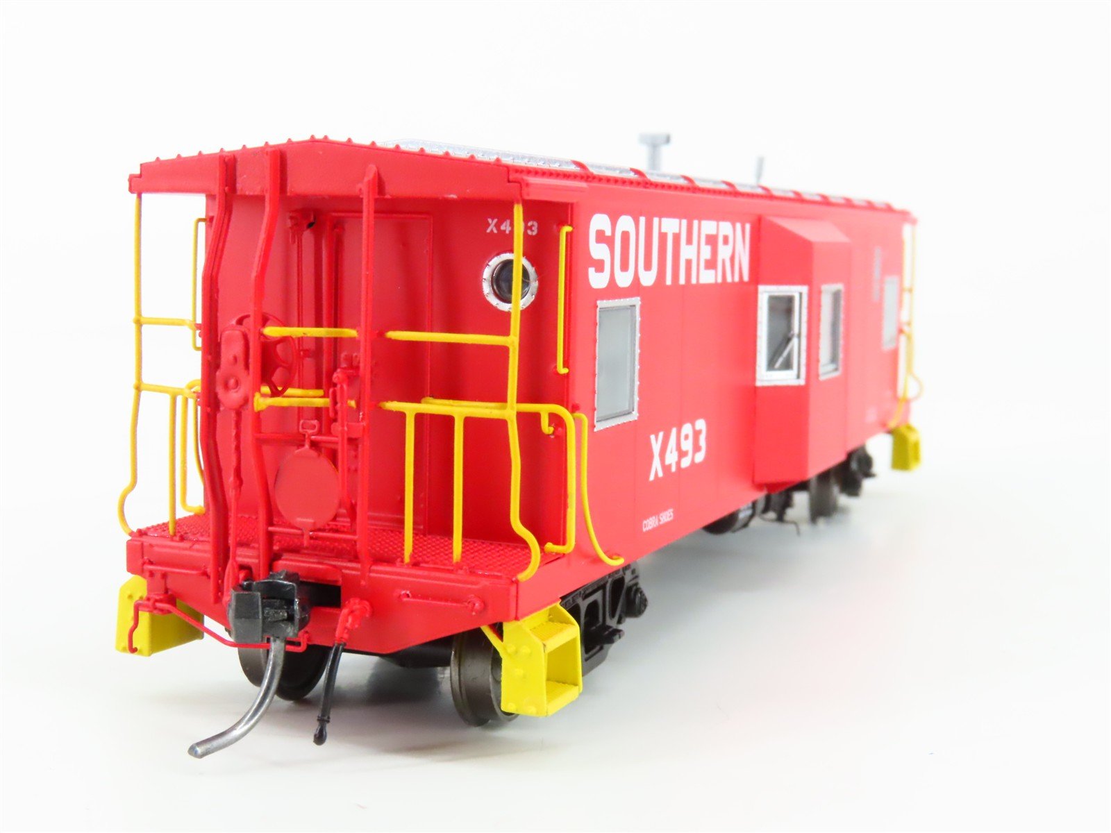 HO Scale Tangent 60610-02 SOU Southern Railway Bay Window Caboose #X493