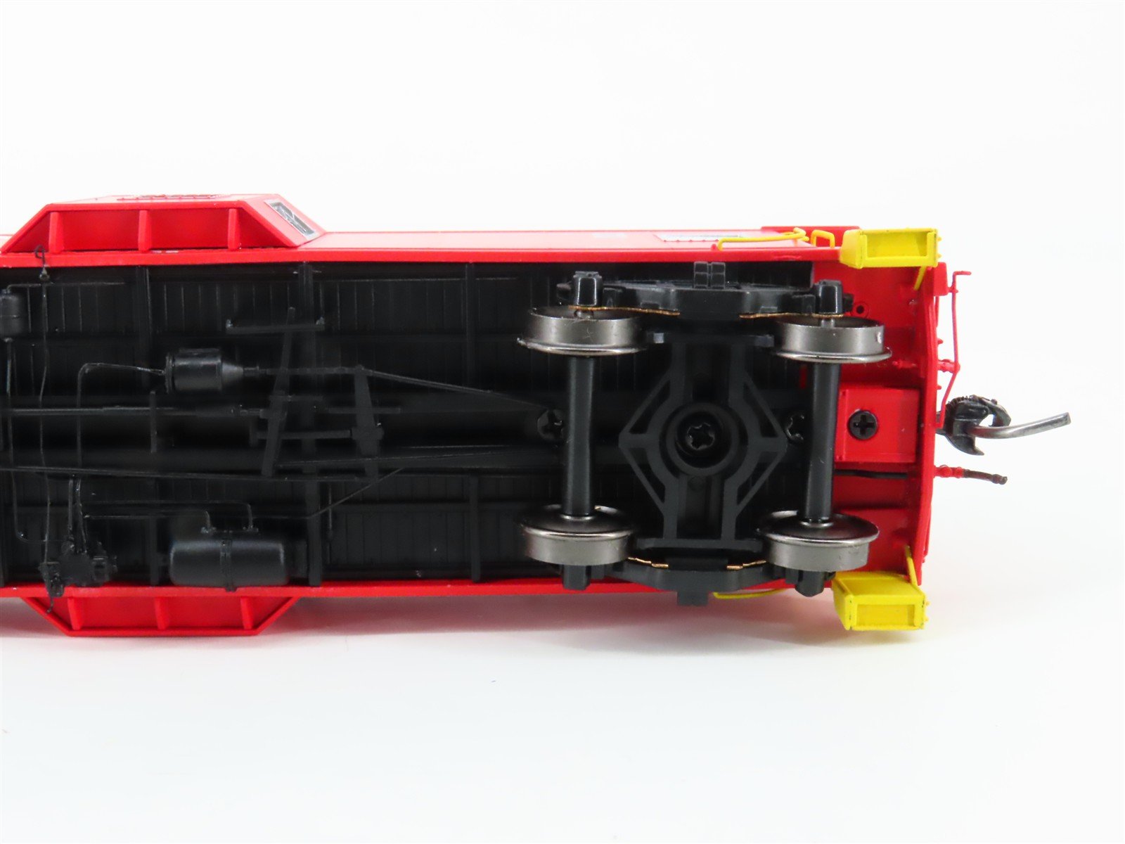 HO Scale Tangent 60610-02 SOU Southern Railway Bay Window Caboose #X493