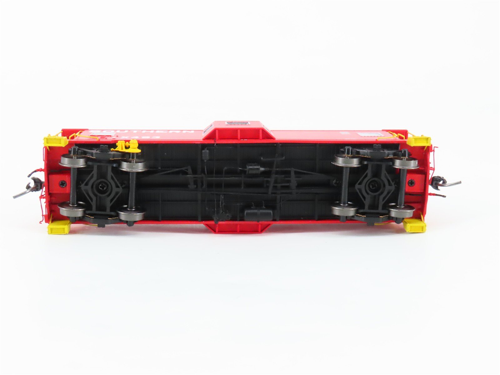 HO Scale Tangent 60610-02 SOU Southern Railway Bay Window Caboose #X493