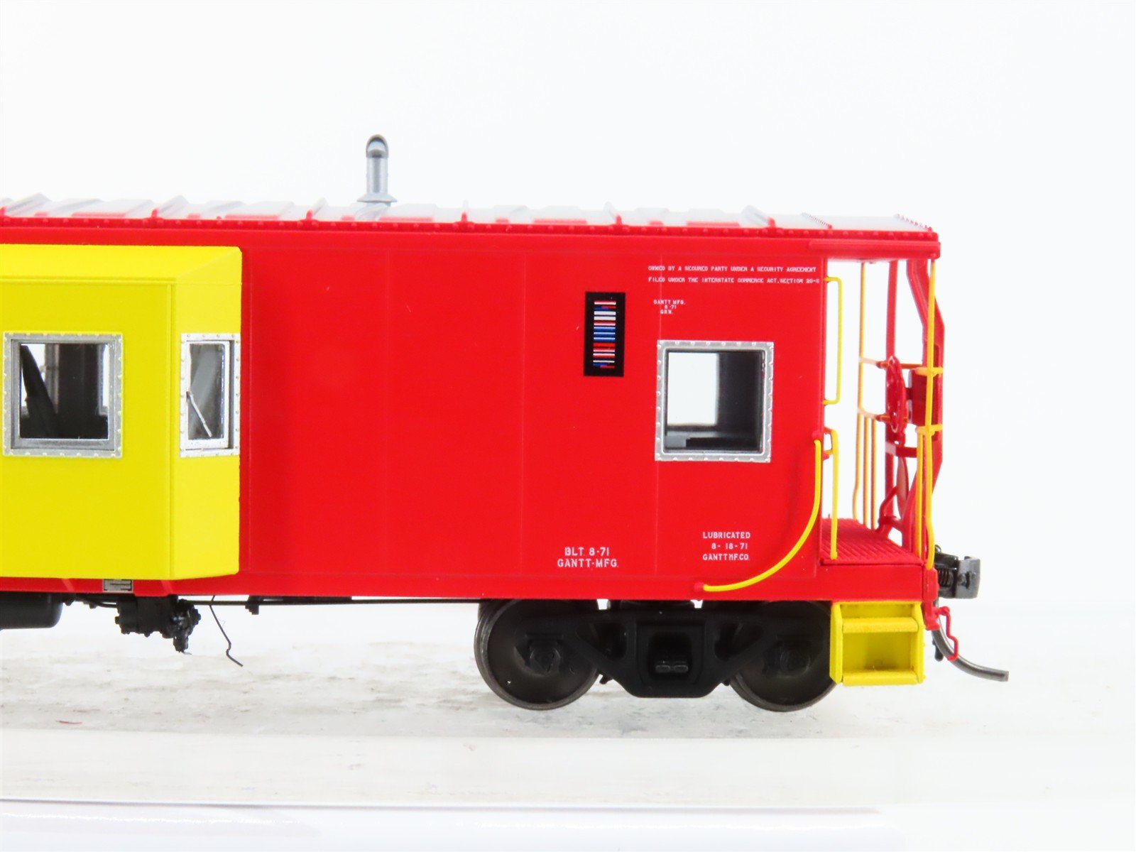 HO Scale Tangent 60612-01 SOU Southern Railway Bay Window Caboose #X200