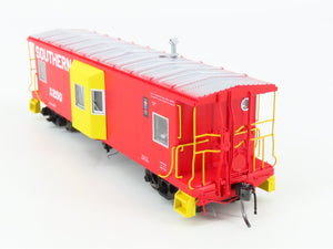 HO Scale Tangent 60612-01 SOU Southern Railway Bay Window Caboose #X200
