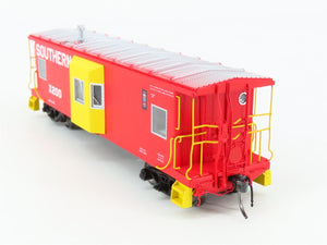 HO Scale Tangent 60612-01 SOU Southern Railway Bay Window Caboose #X200