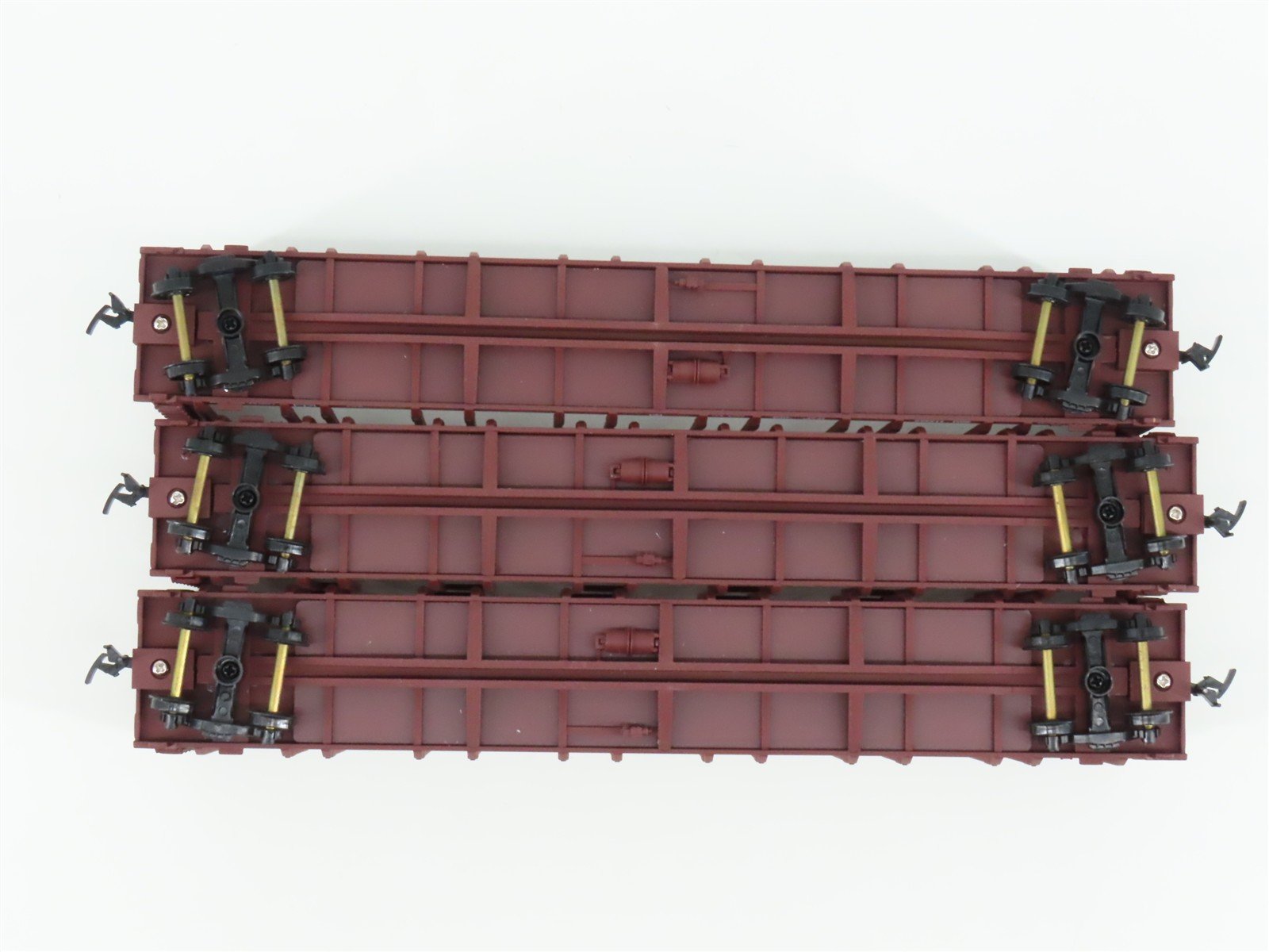 HO Scale Walthers 932-33156 SOU Southern 63' Pulpwood Flat Car 3-Pack