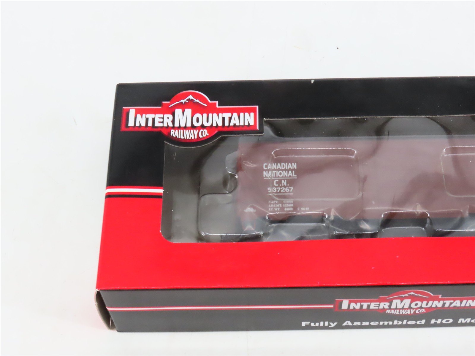 LOT of 2 HO InterMountain CN Canadian National Railway Single Door Box Cars