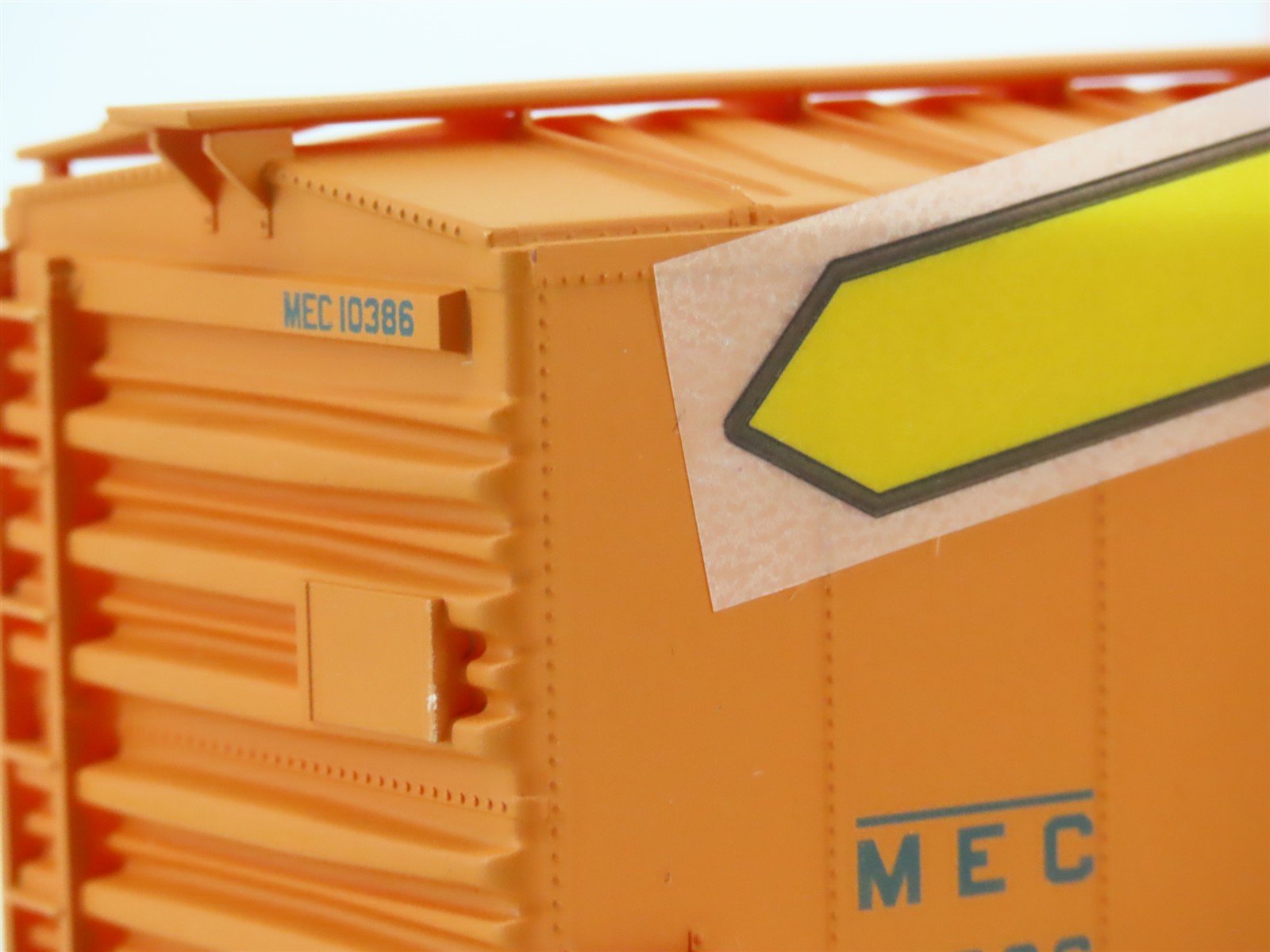 LOT of 3 HO Accurail Accuready #95117 MEC Maine Central 50' Box Cars #10386