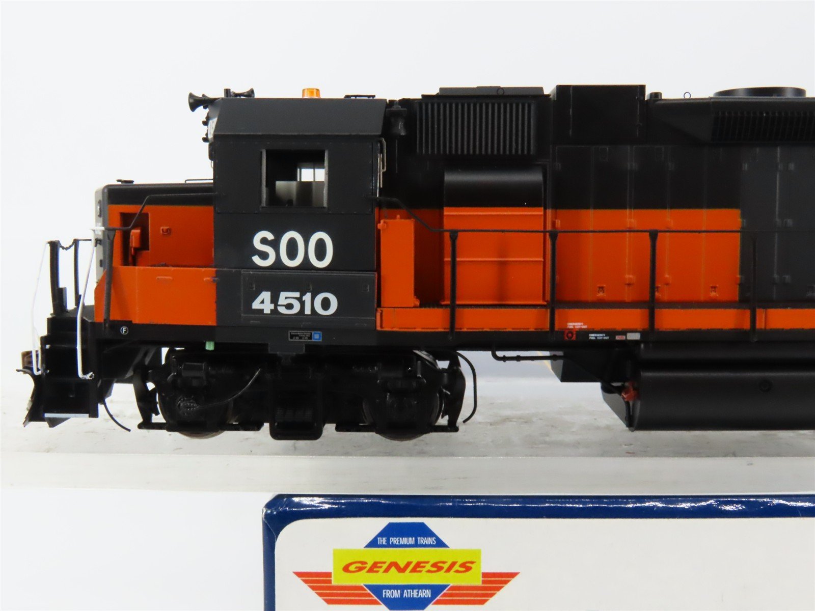 HO Scale Athearn Genesis ATHG65303 SOO Line GP38-2 Diesel Locomotive #4510