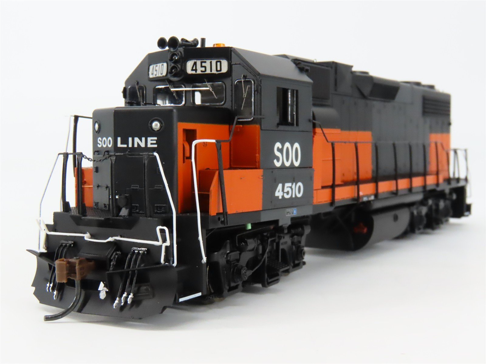 HO Scale Athearn Genesis ATHG65303 SOO Line GP38-2 Diesel Locomotive #4510