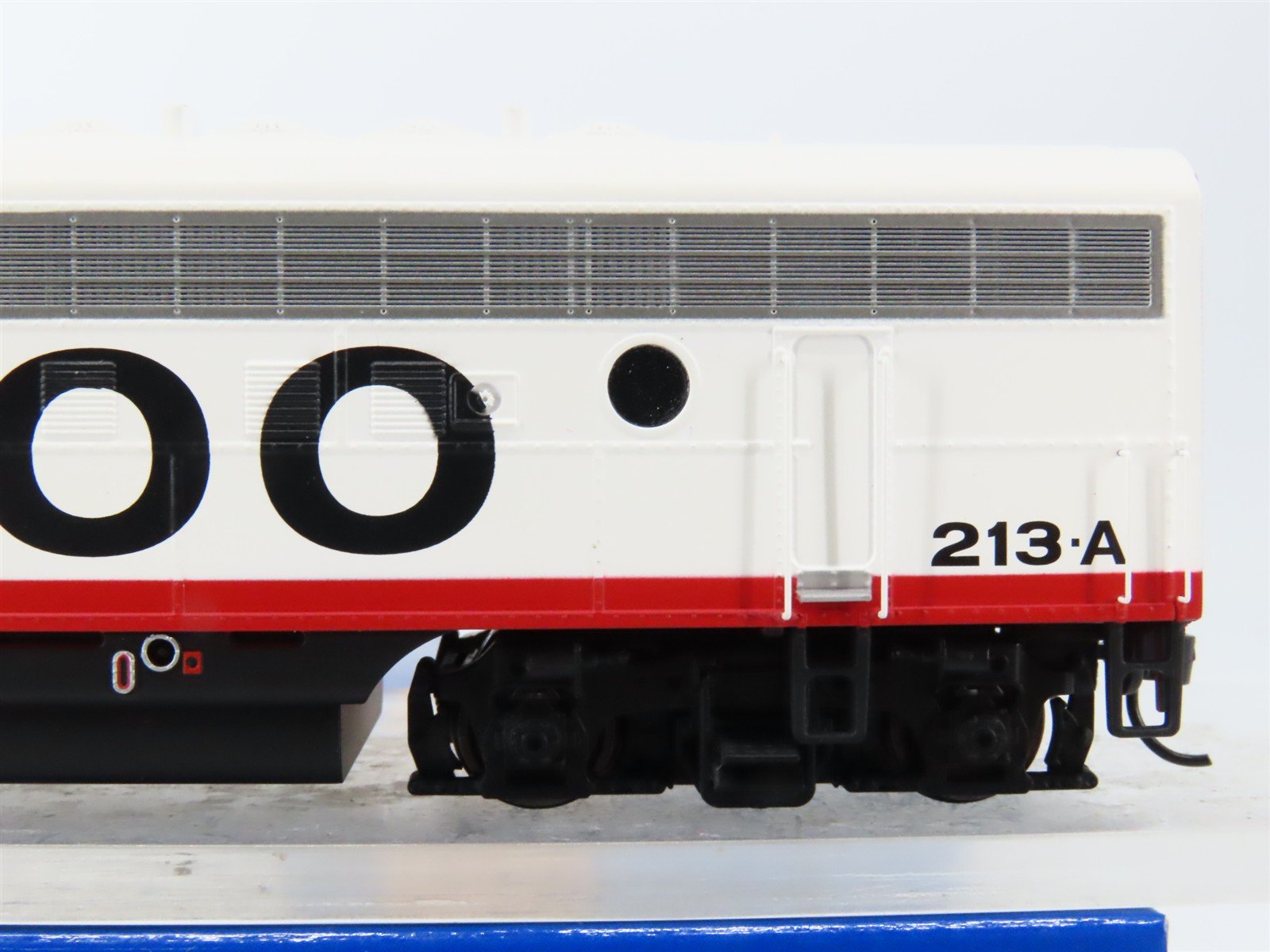 HO Walthers Mainline 910-19981 SOO Line F7A Diesel Loco #213-A w/ DCC & Sound