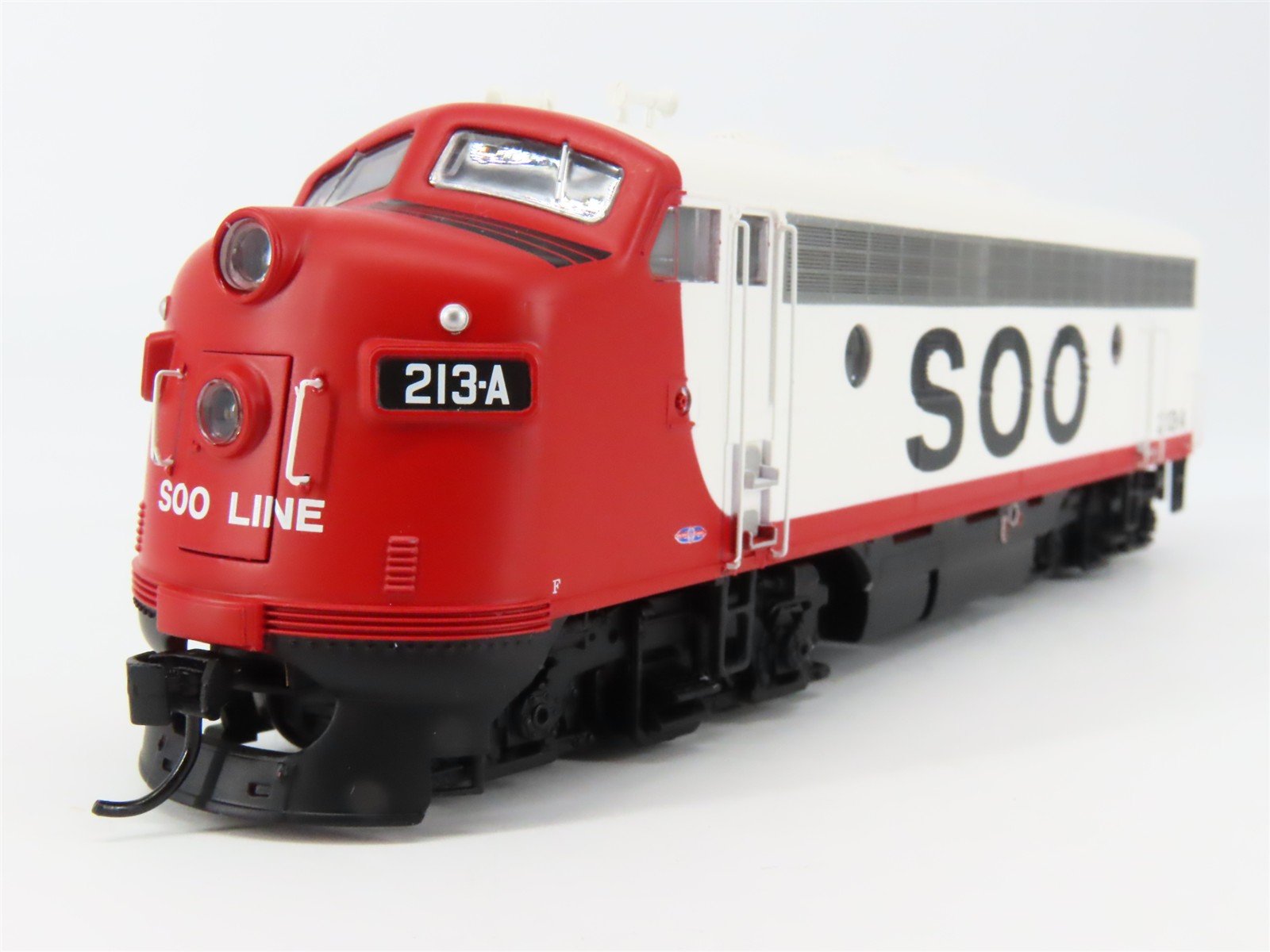HO Walthers Mainline 910-19981 SOO Line F7A Diesel Loco #213-A w/ DCC & Sound
