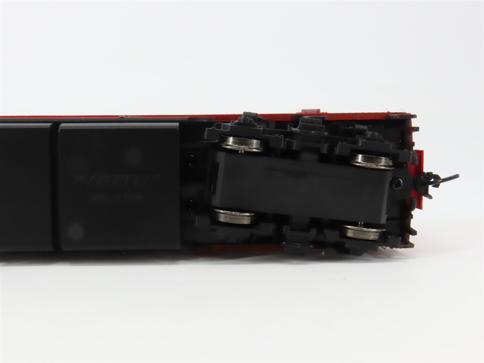 HO Walthers Mainline 910-19981 SOO Line F7A Diesel Loco #213-A w/ DCC & Sound