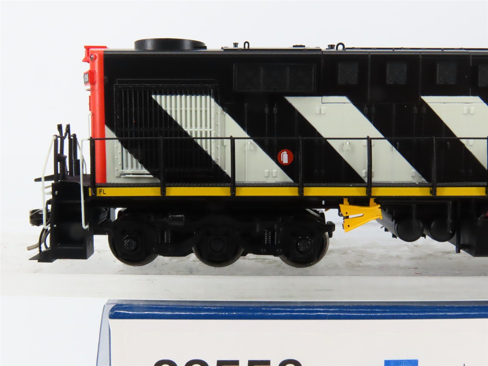 HO Scale Rapido 32558 CN Canadian National RSC-14 Diesel Locomotive #1759