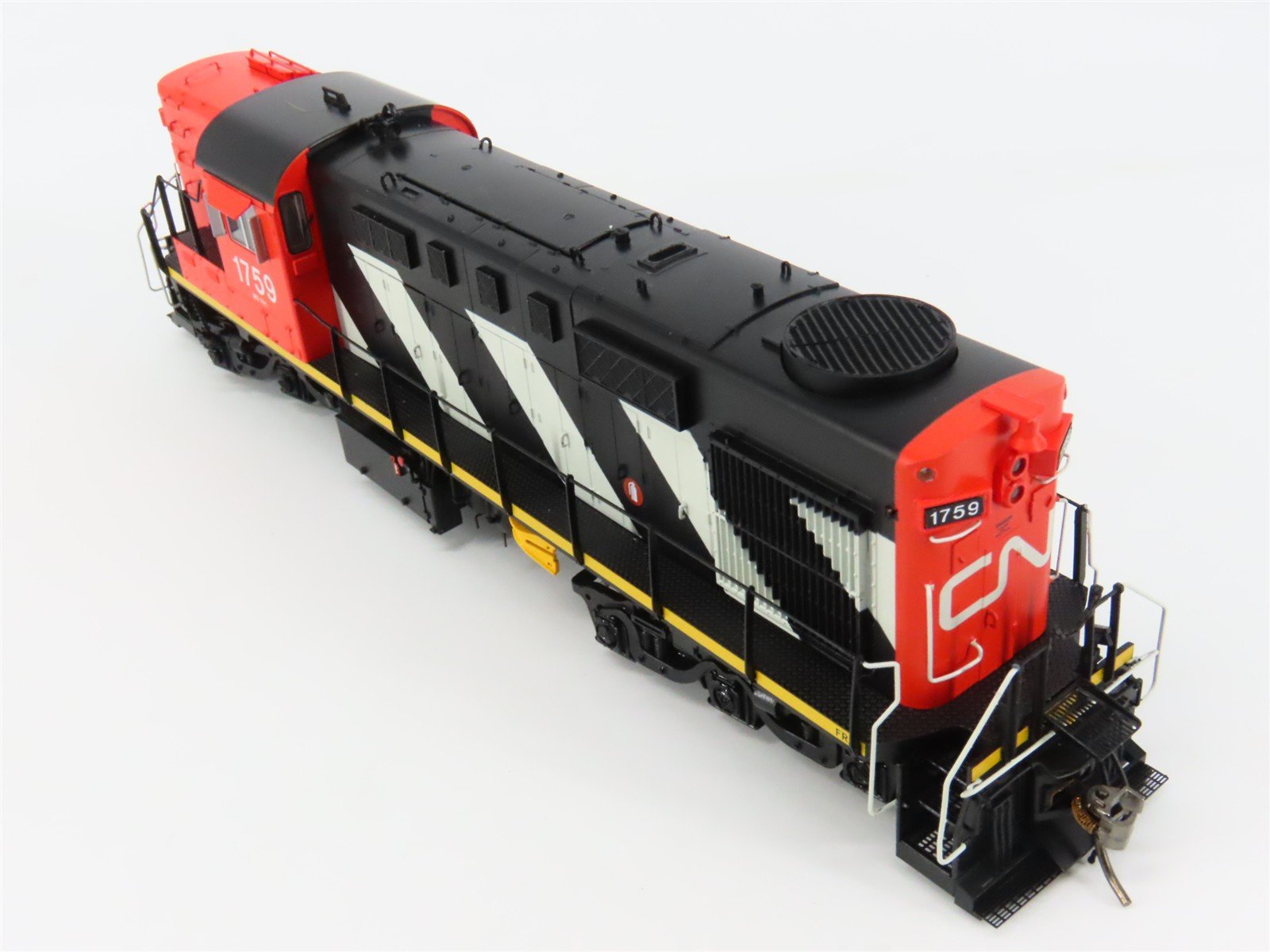 HO Scale Rapido 32558 CN Canadian National RSC-14 Diesel Locomotive #1759