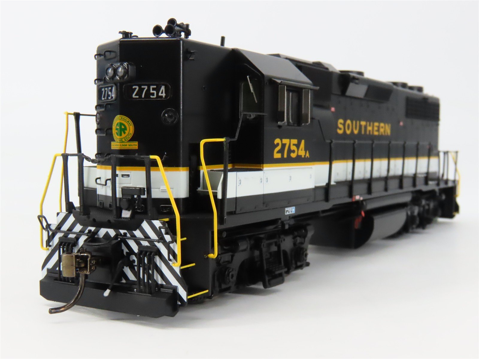 HO Scale Rapido 38513 Southern GP38 Diesel Locomotive #2754 wDCC & Sound