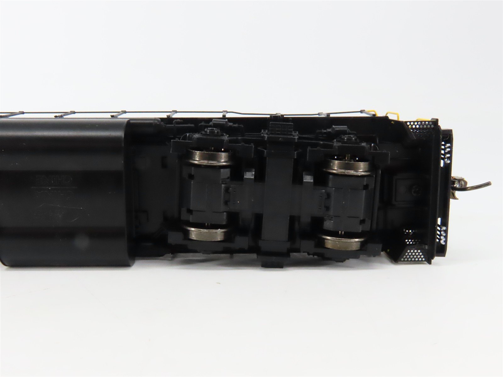 HO Scale Rapido 38513 Southern GP38 Diesel Locomotive #2754 wDCC & Sound