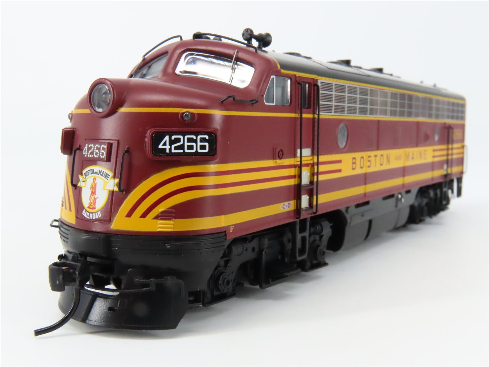 HO Broadway Limited BLI 8200 B&M Boston & Maine F7A Diesel #4266 wDCC & Sound