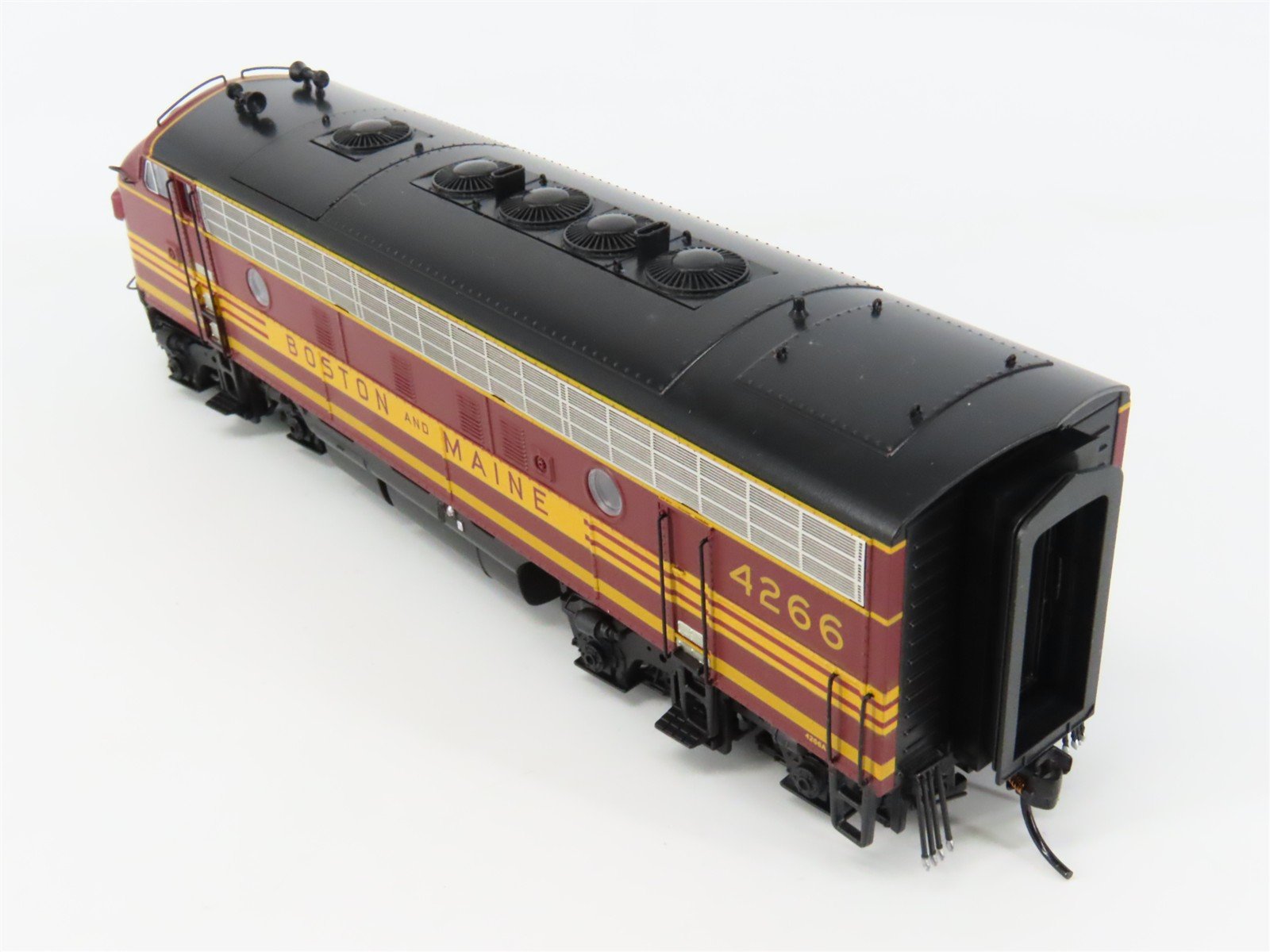 HO Broadway Limited BLI 8200 B&M Boston & Maine F7A Diesel #4266 wDCC & Sound