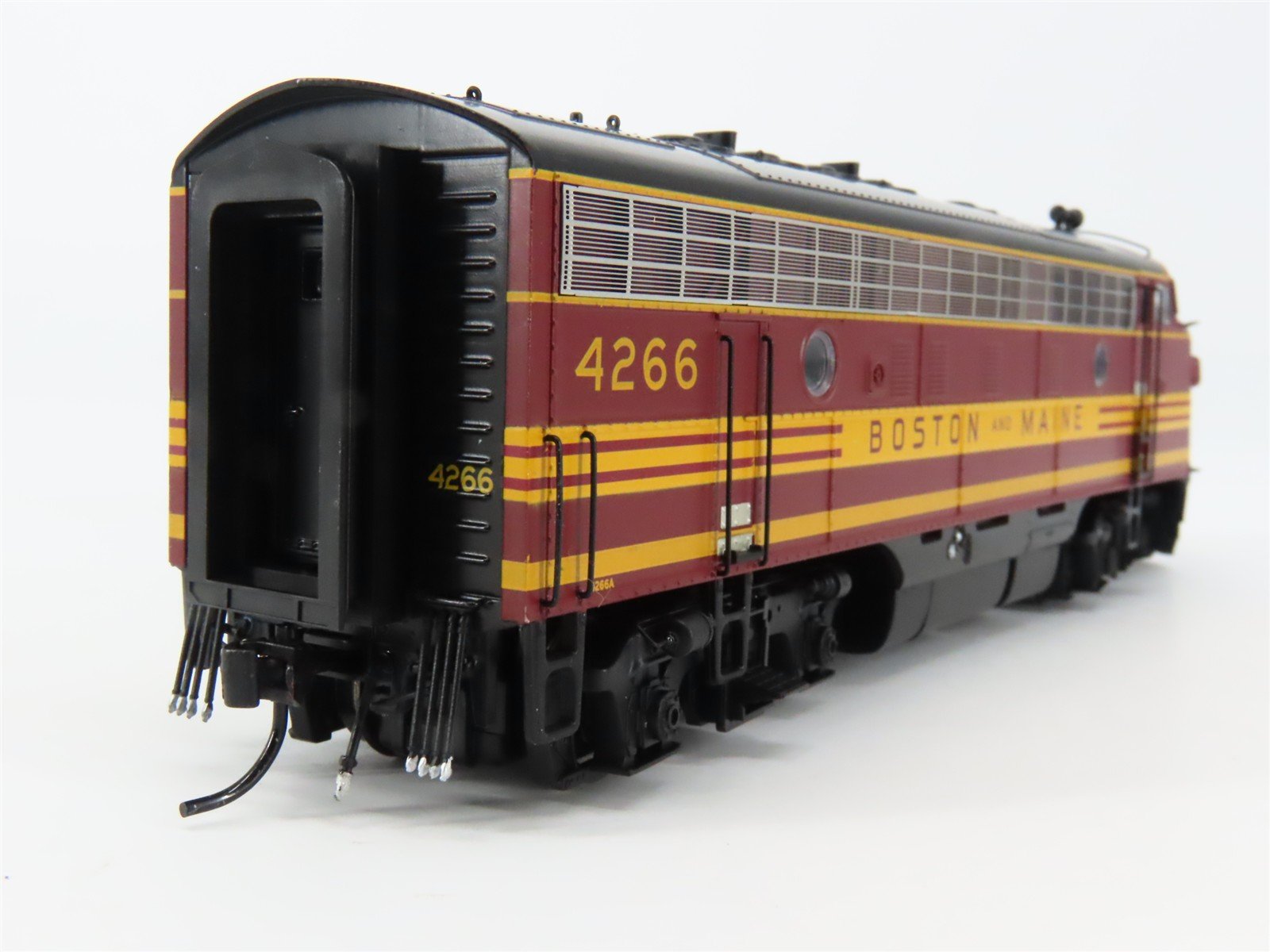 HO Broadway Limited BLI 8200 B&M Boston & Maine F7A Diesel #4266 wDCC & Sound