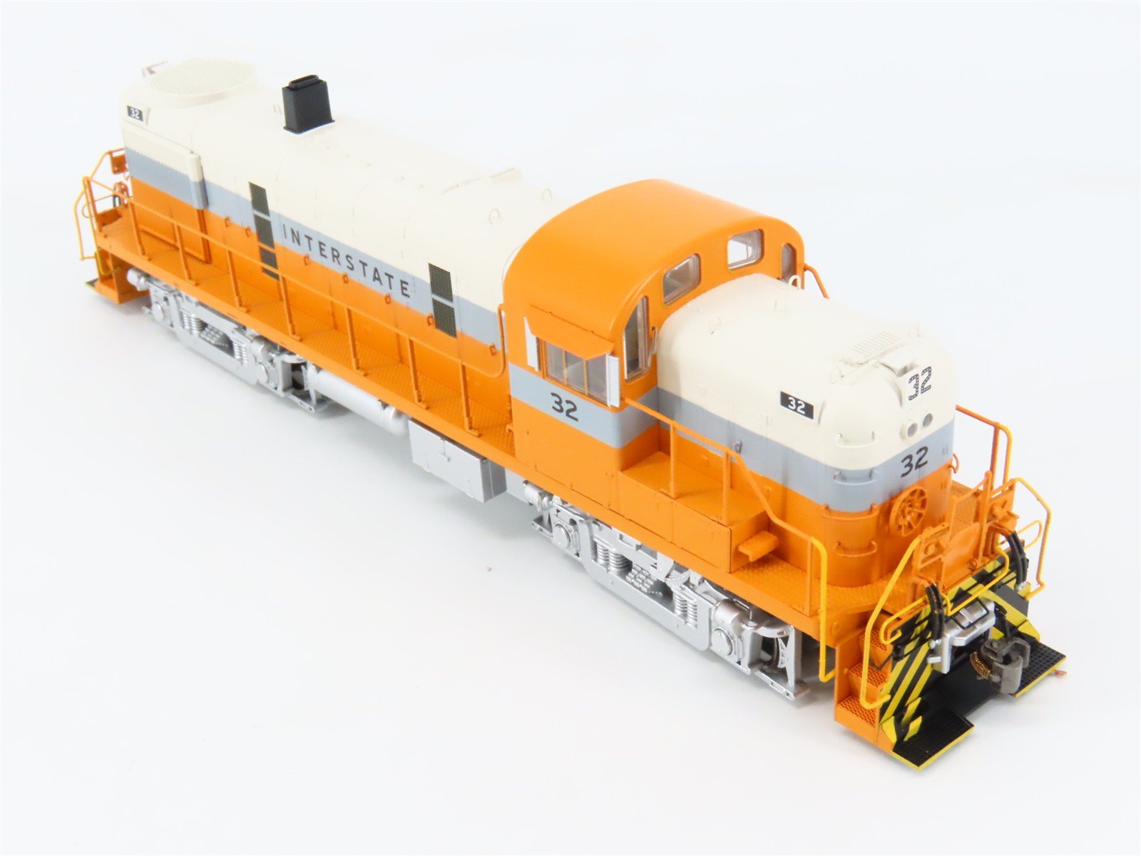 HO Scale Bowser 25284 Interstate RS3 Diesel Locomotive #32 wDCC & Sound