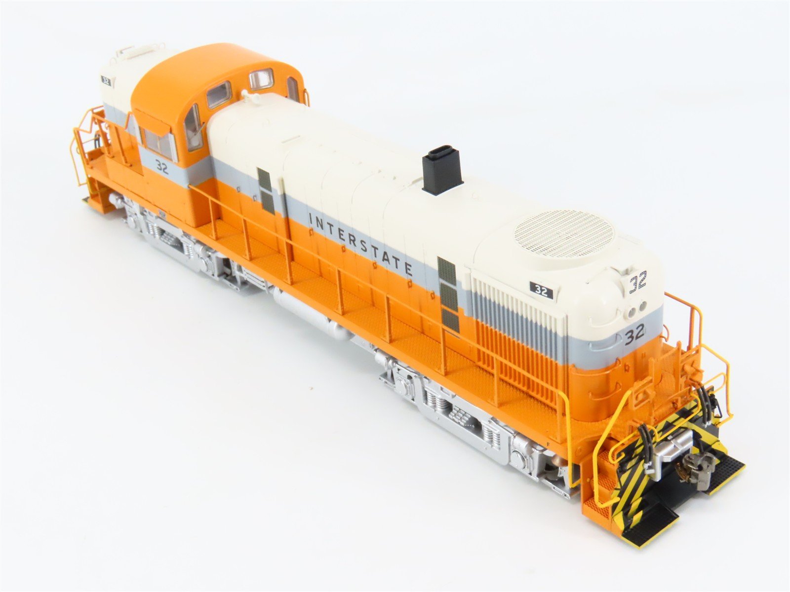 HO Scale Bowser 25284 Interstate RS3 Diesel Locomotive #32 wDCC & Sound
