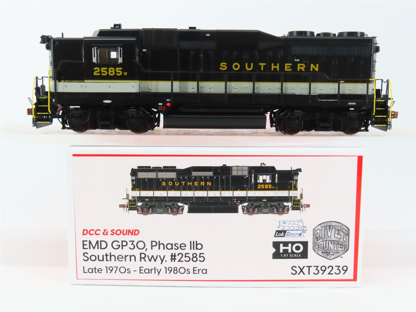 HO Scaletrains.com SXT39239 Southern GP30 Diesel Loco #2585 wDCC & Sound